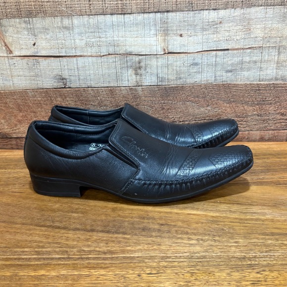 Luccibatani Other - Luccibatani Clarks Italy Mens 8.5 Black Leather Slip On Dress Shoes